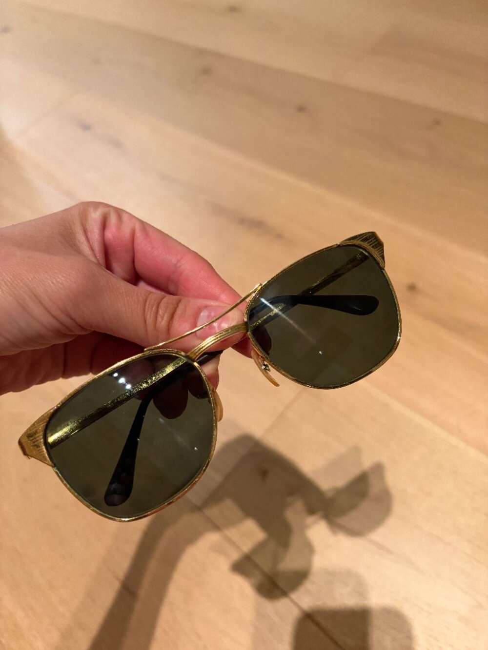 VintageRay Ban B&L Signet Unisex Gold Tone Sunglasses